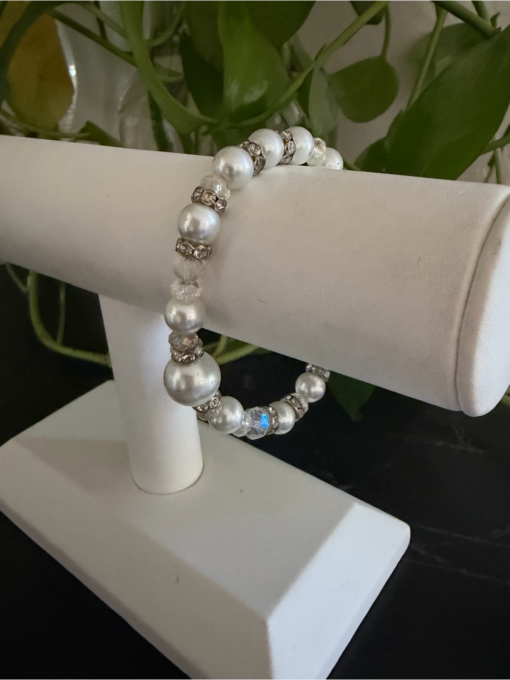 Vintage White Pearl & Crystal Accent Stretch Cocktail Bracelet